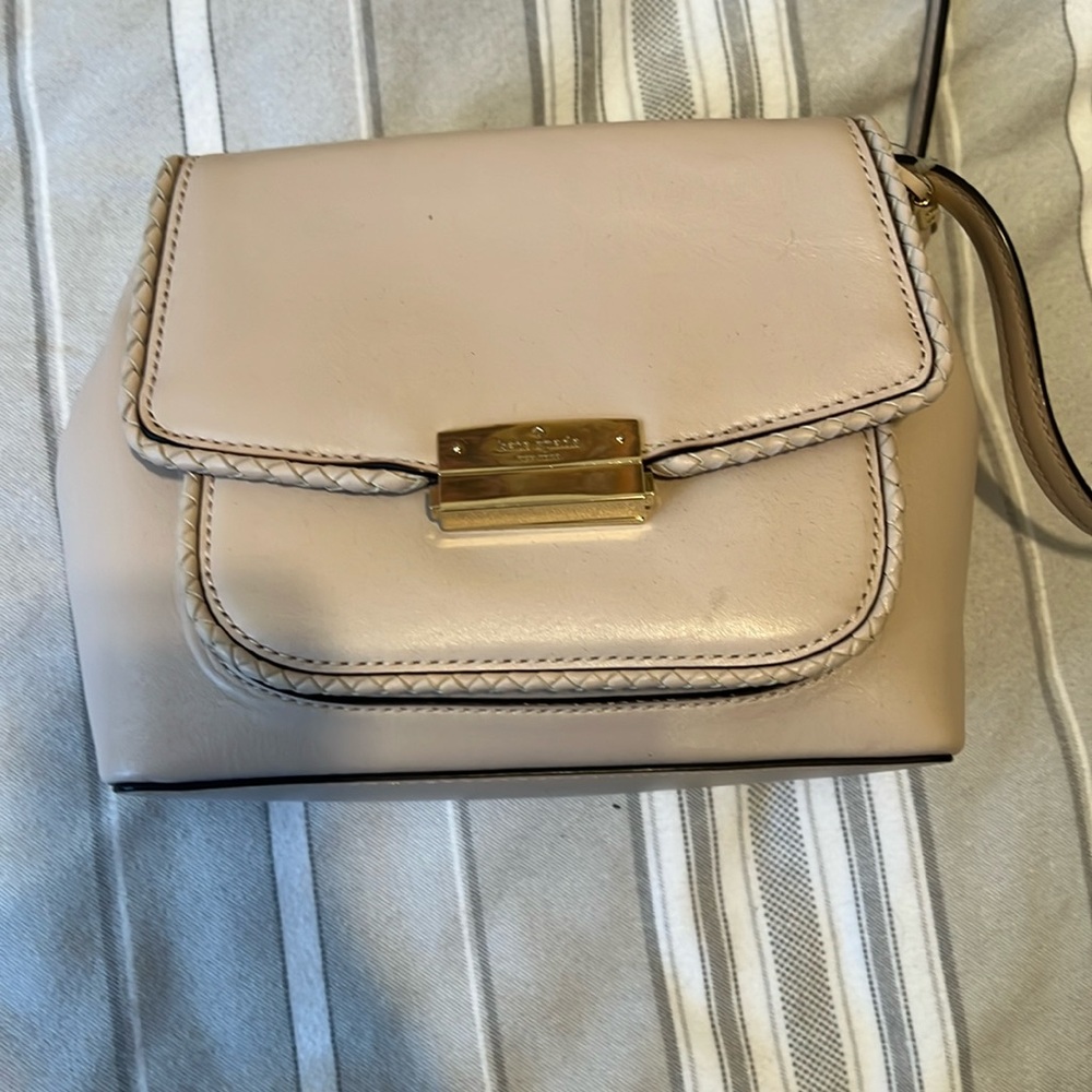 Kate spade small Jaclynn bag in pumice. Brand new.